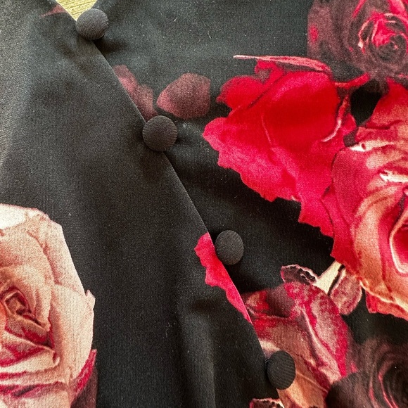 White House Black Market Black and Pink Floral Camisole - Picture 2 of 9